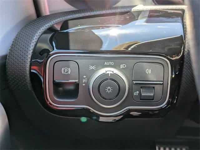 Thumbnail: 2025 Mercedes-Benz CLA - 25