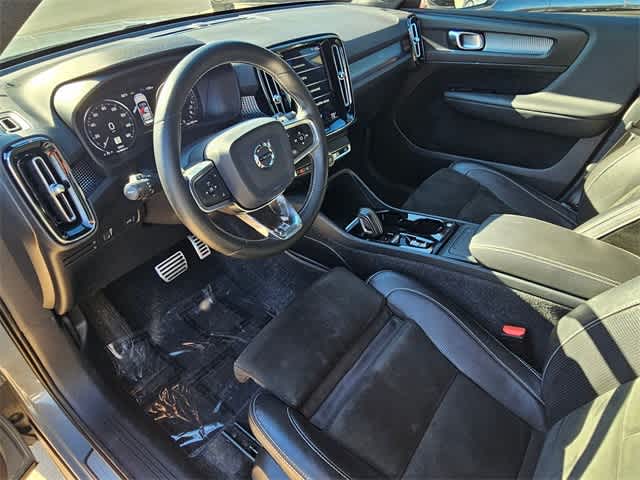 Thumbnail: 2020 Volvo XC40 - 2