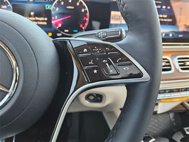 Thumbnail: 2026 Mercedes-Benz GLE - 26