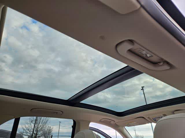 Thumbnail: 2026 Mercedes-Benz GLE - 26