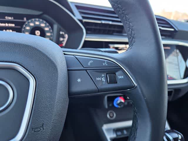 Thumbnail: 2025 Audi Q3 - 25