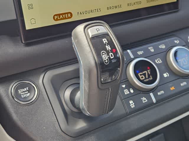 Thumbnail: 2023 Land Rover Defender - 36