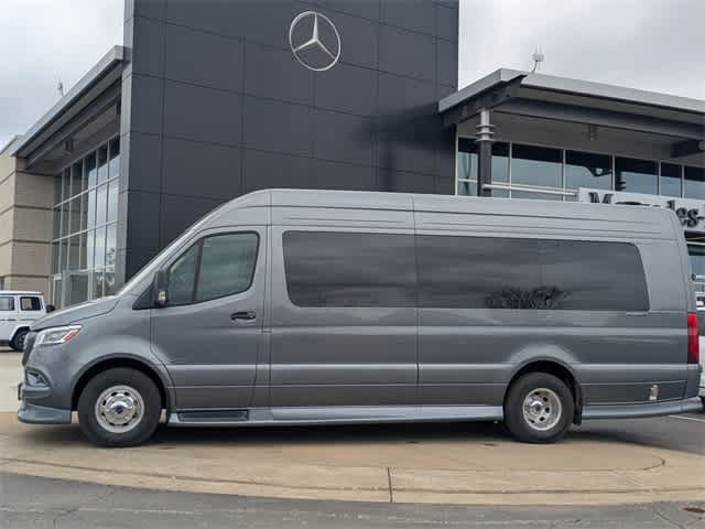 Thumbnail: 2024 Mercedes-Benz Sprinter - 6