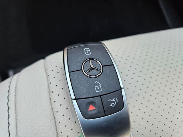 Thumbnail: 2026 Mercedes-Benz GLE - 37