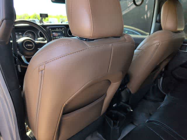 Thumbnail: 2021 Jeep Gladiator - 17