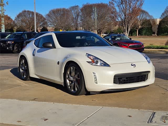 Thumbnail: 2015 Nissan Z - 2