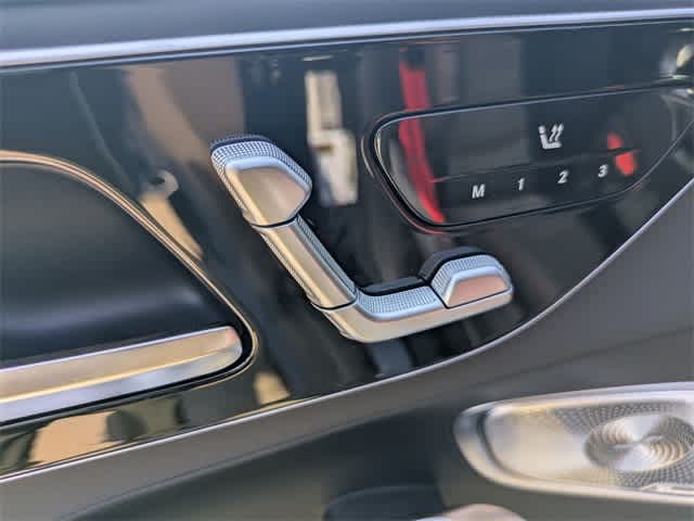 Thumbnail: 2026 Mercedes-Benz GLC - 17