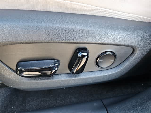 Thumbnail: 2023 Lexus RX - 16