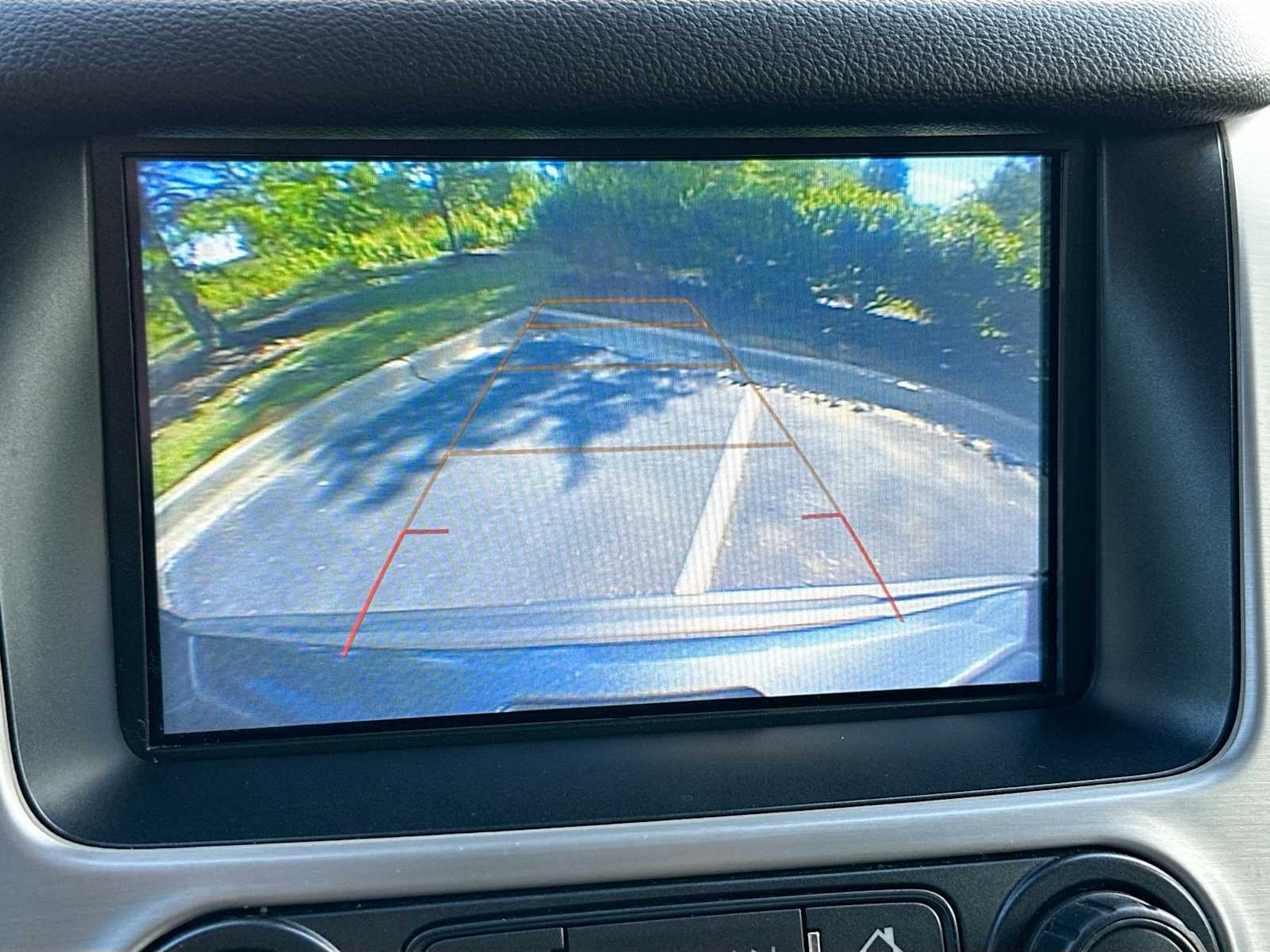 Thumbnail: 2019 GMC Yukon XL - 14