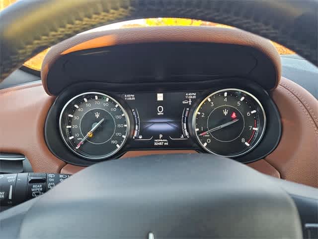 Thumbnail: 2022 Maserati Levante - 32