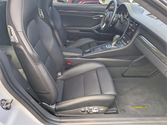 Thumbnail: 2019 Porsche 911 - 21