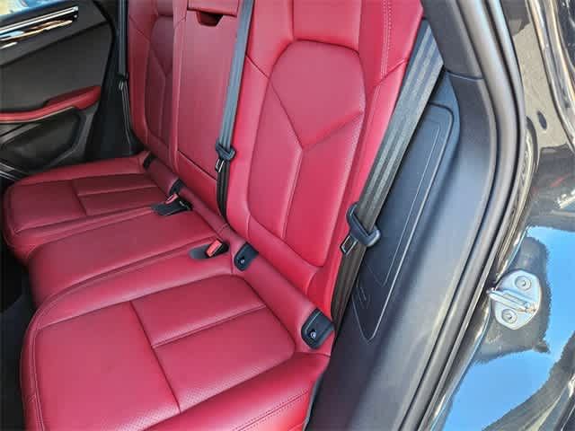 Thumbnail: 2024 Porsche Macan - 20