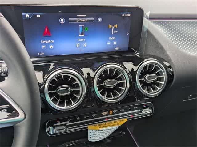 2025 Mercedes-Benz GLA 250 25