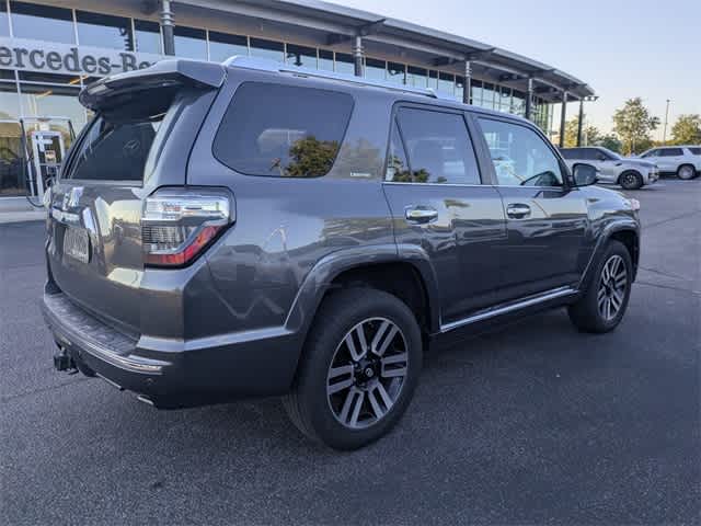 Thumbnail: 2016 Toyota 4Runner - 7
