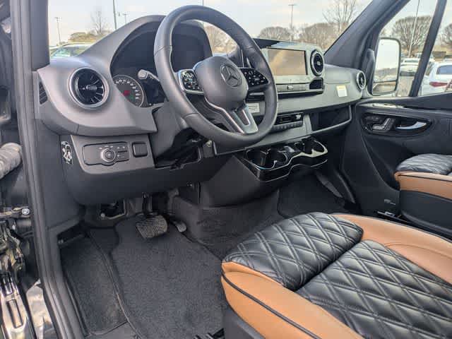 Thumbnail: 2024 Mercedes-Benz Sprinter - 2