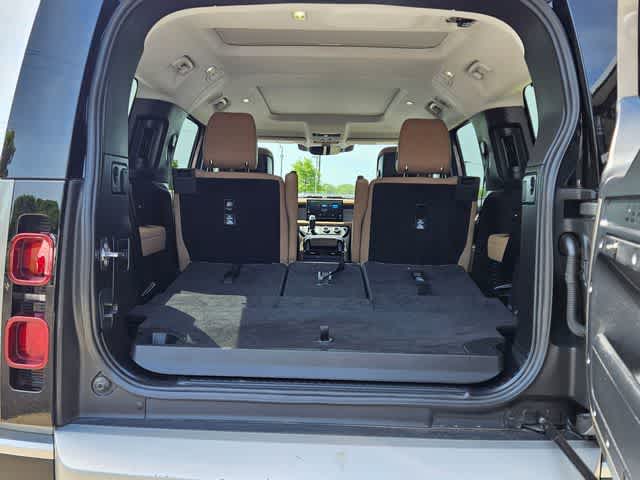 Thumbnail: 2025 Land Rover Defender - 7