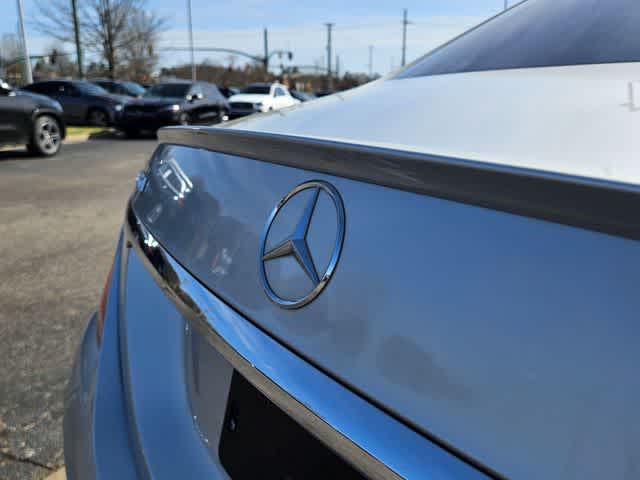 Thumbnail: 2016 Mercedes-Benz S-Class - 11