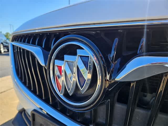 Thumbnail: 2019 Buick Regal - 10