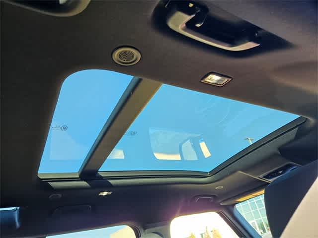 Thumbnail: 2025 Land Rover Defender - 23