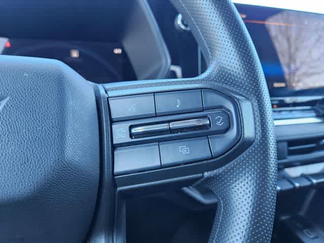 Thumbnail: 2024 Chevrolet Colorado - 23