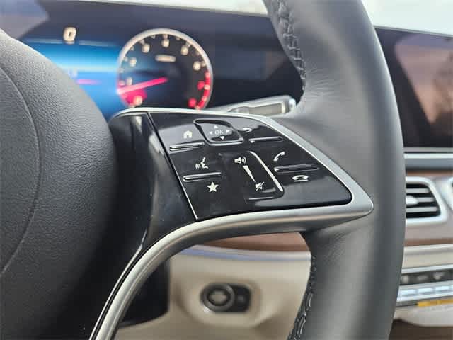 Thumbnail: 2026 Mercedes-Benz GLE - 24