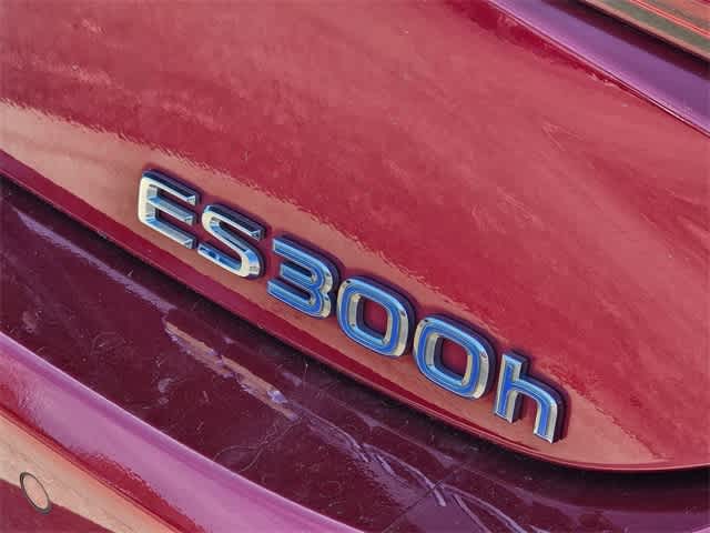 Thumbnail: 2022 Lexus ES - 12