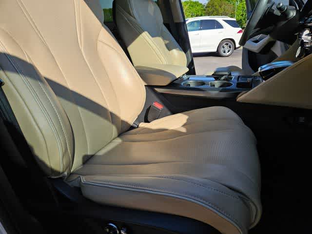 Thumbnail: 2022 Acura MDX - 23