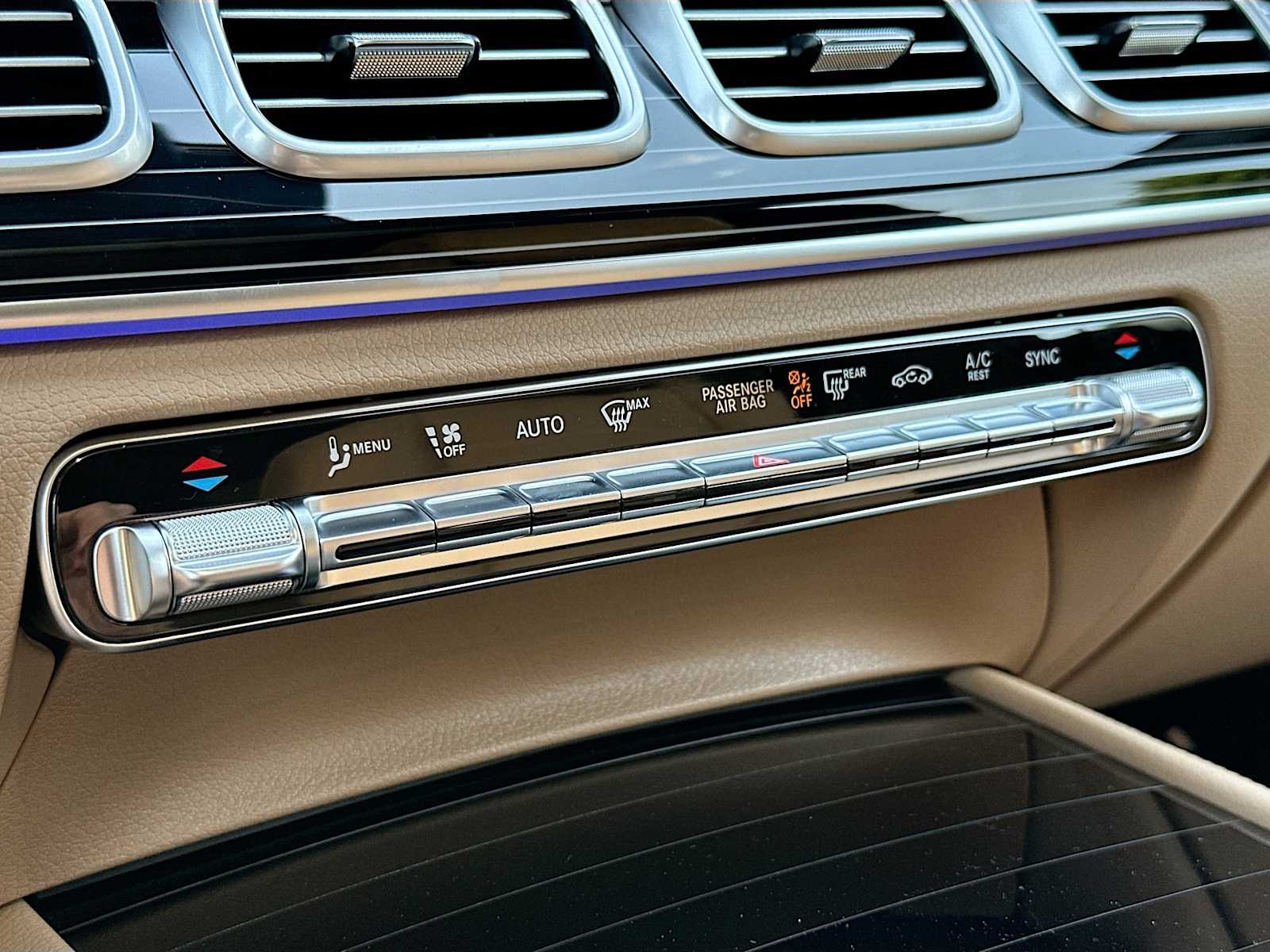 Thumbnail: 2026 Mercedes-Benz GLS - 16