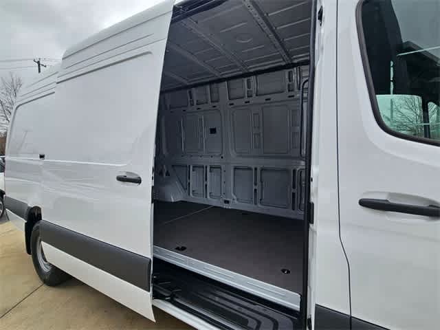 Thumbnail: 2026 Mercedes-Benz Sprinter - 19