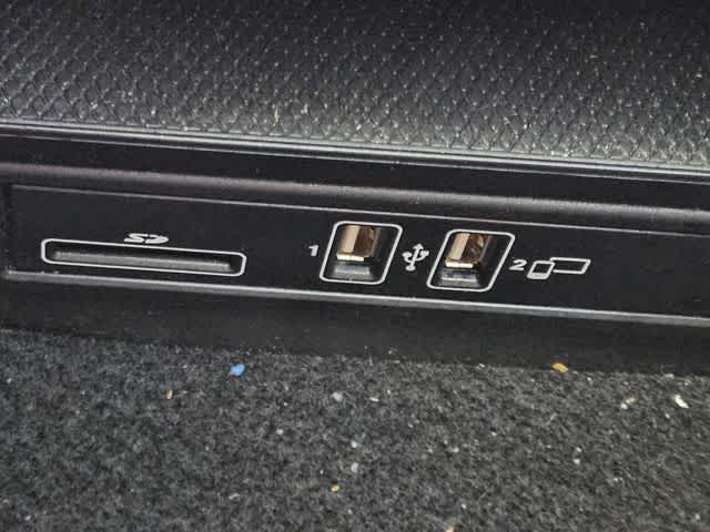 Thumbnail: 2022 Mercedes-Benz C-Class - 30