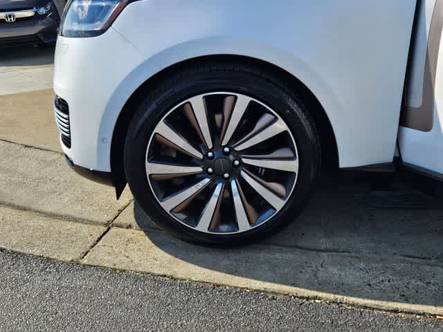 Thumbnail: 2026 Land Rover Range Rover - 14