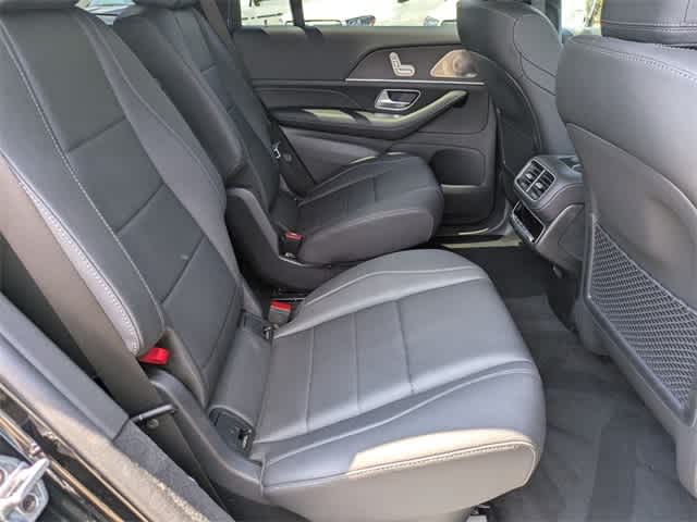 Thumbnail: 2025 Mercedes-Benz GLS - 22