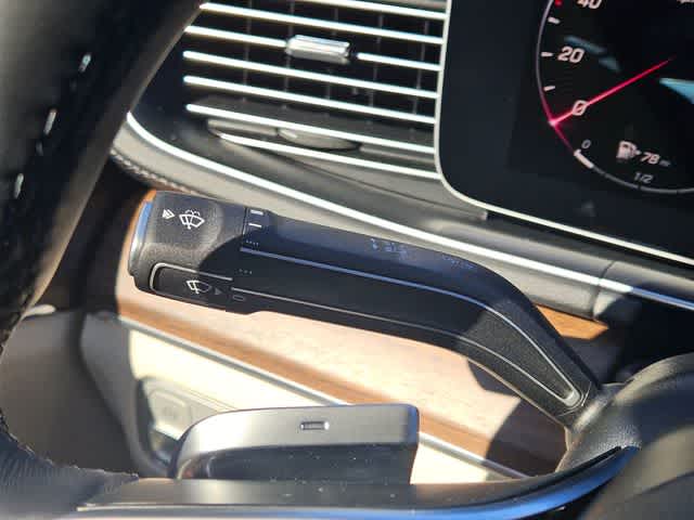 Thumbnail: 2026 Mercedes-Benz GLE - 26