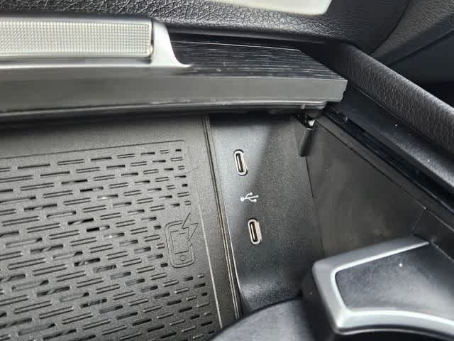 Thumbnail: 2026 Mercedes-Benz GLE - 30