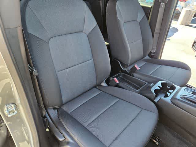 Thumbnail: 2024 Chevrolet Colorado - 20