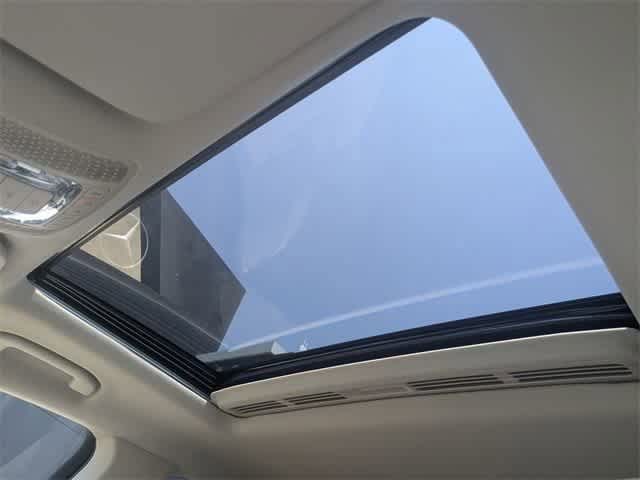 Thumbnail: 2025 Mercedes-Benz GLE - 26