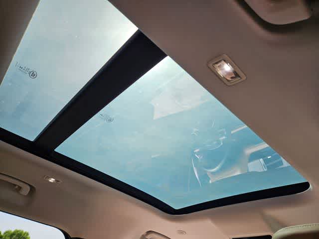 Thumbnail: 2025 Land Rover Defender - 23