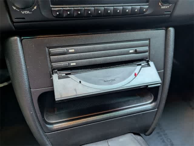 Thumbnail: 2004 Porsche 911 - 35