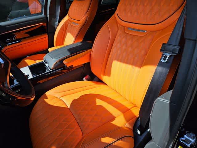 Thumbnail: 2025 Land Rover Range Rover - 14