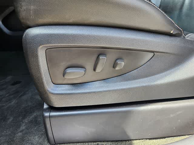 Thumbnail: 2015 Chevrolet Suburban - 15