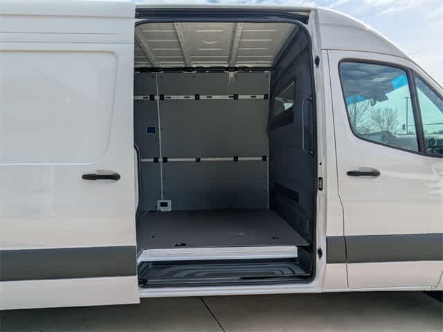 Thumbnail: 2024 Mercedes-Benz eSprinter - 16