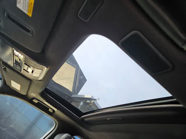 Thumbnail: 2025 Lexus LX - 17