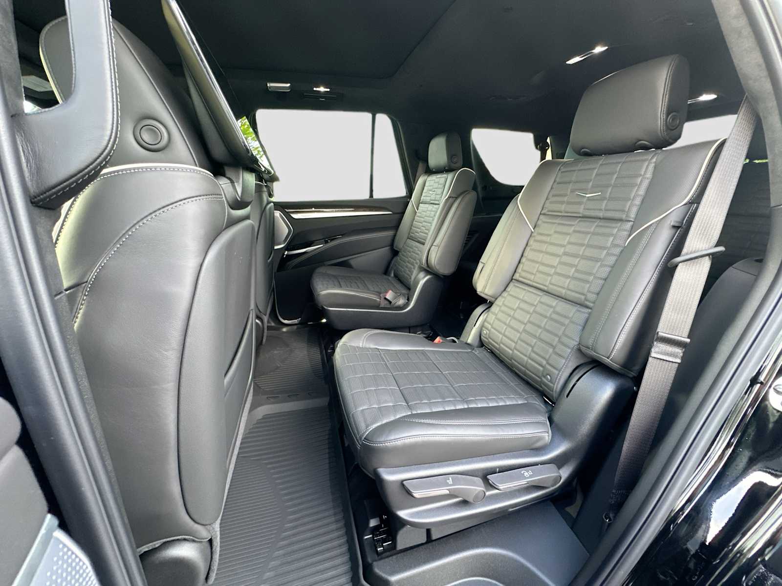 Thumbnail: 2026 Cadillac Escalade - 26