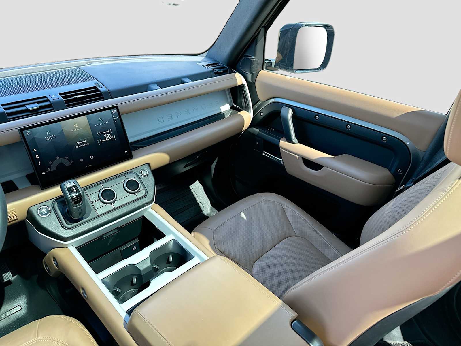 Thumbnail: 2025 Land Rover Defender - 24