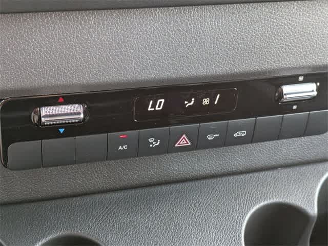 Thumbnail: 2025 Mercedes-Benz Sprinter - 30