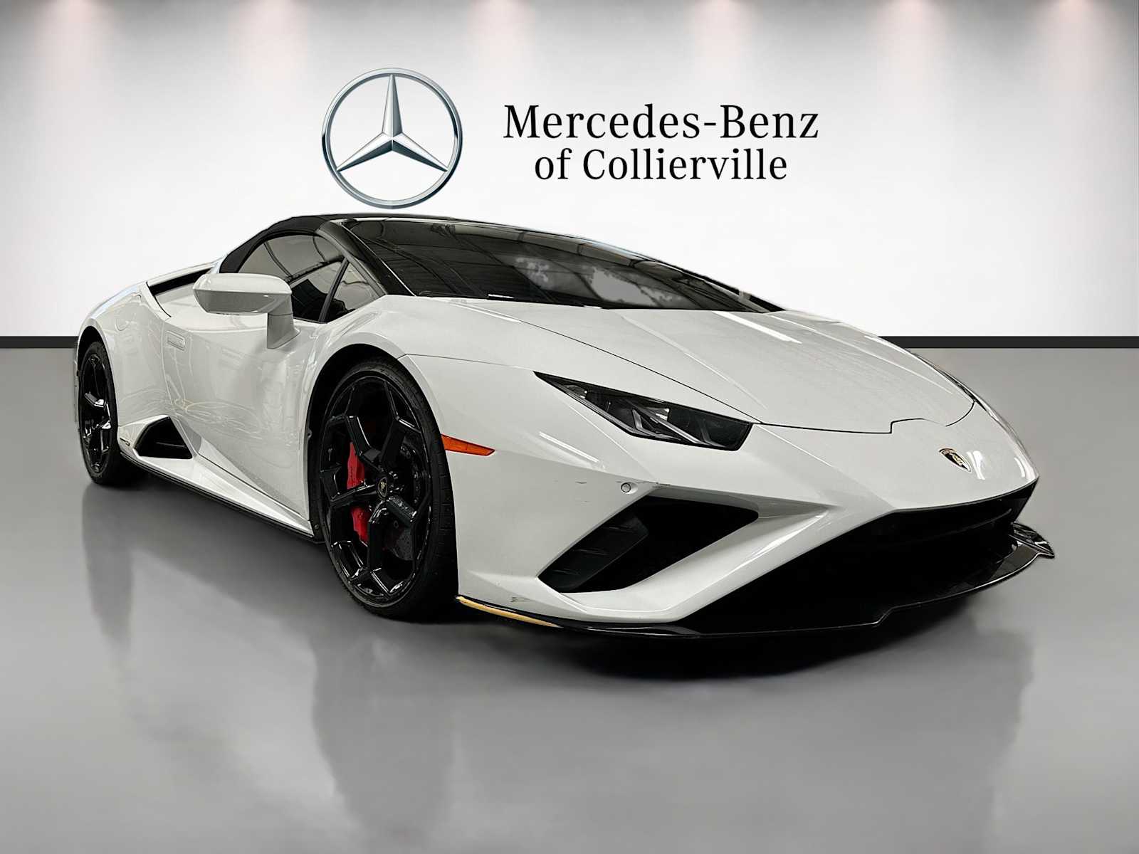 Thumbnail: 2022 Lamborghini Huracan - 2
