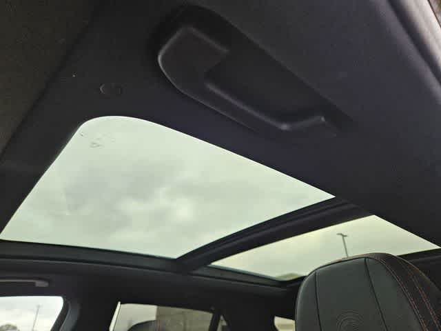 Thumbnail: 2026 Mercedes-Benz GLE - 19