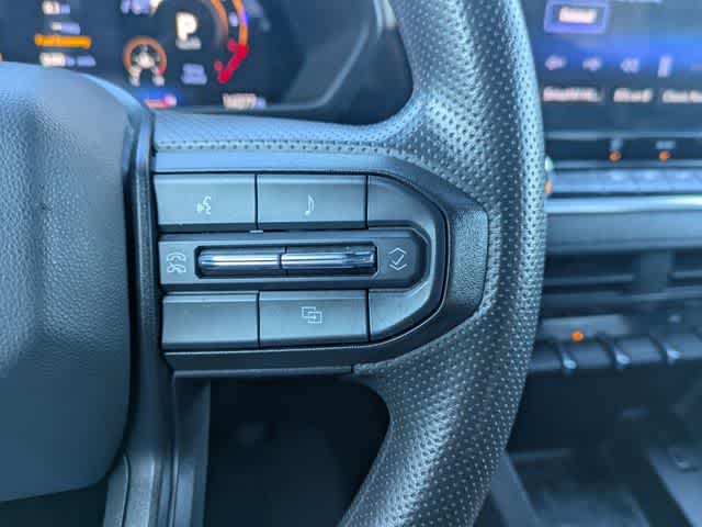 Thumbnail: 2024 Chevrolet Colorado - 22