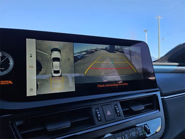 Thumbnail: 2024 Lexus ES - 29