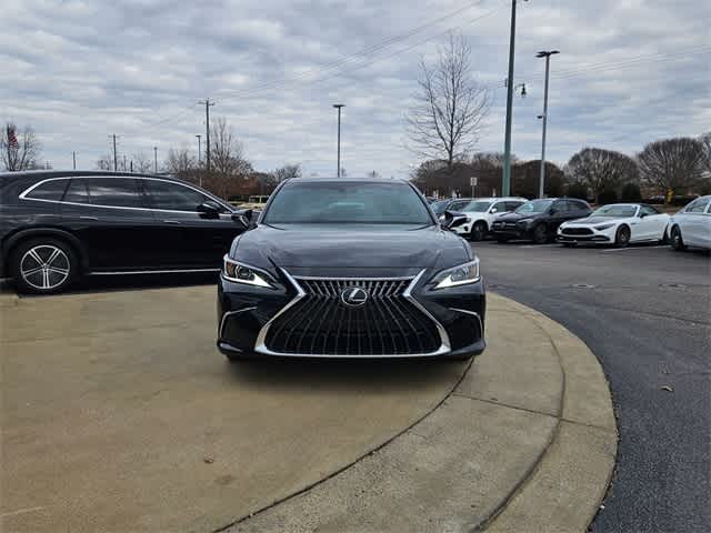 Thumbnail: 2024 Lexus ES - 4